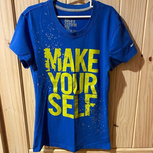 Nike Dri-Fit cotton Tee size boys XS